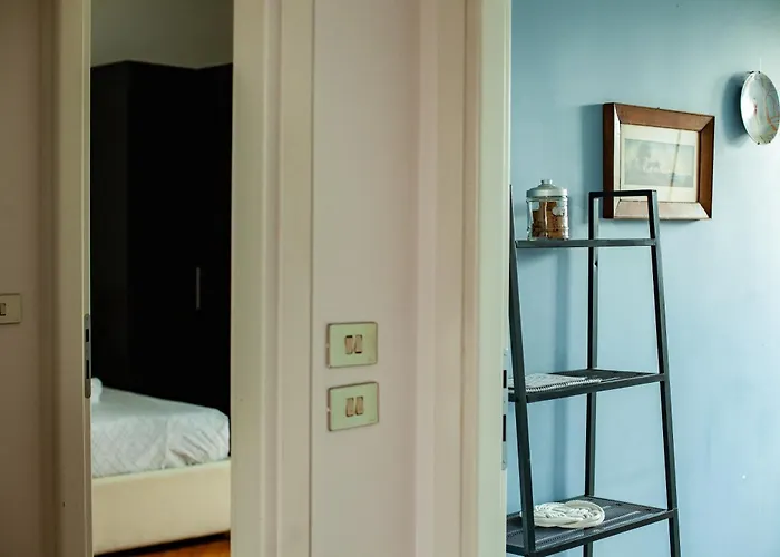 Apartamento Experience From A Penthouse 5 Minutes From The Duomo *