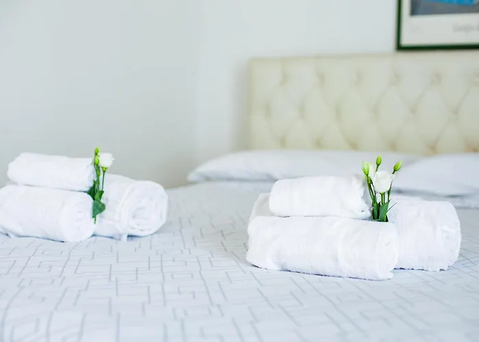 Apartamento Experience From A Penthouse 5 Minutes From The Duomo *