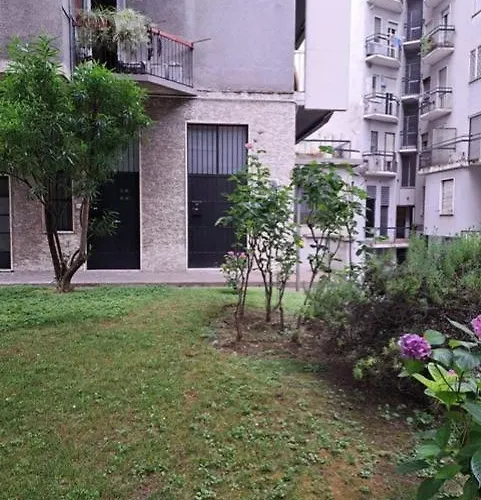02 Loft Nuovo A شقة