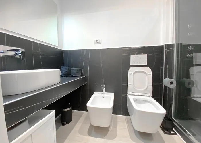 Cardano - 5 Minuti Dalla Stazione Апартаменты *