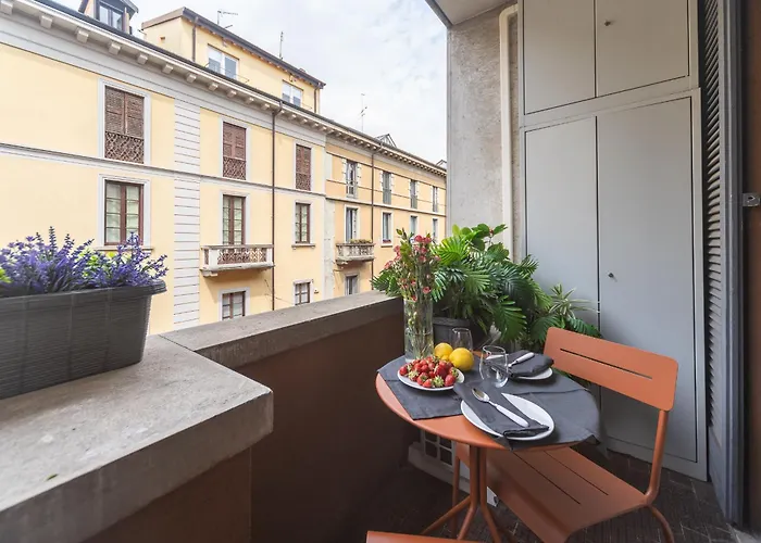 Brera District Bright & Elegant By Rentopolis 아파트