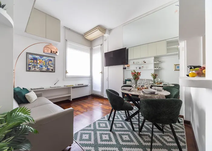 Brera District Bright & Elegant By Rentopolis 아파트