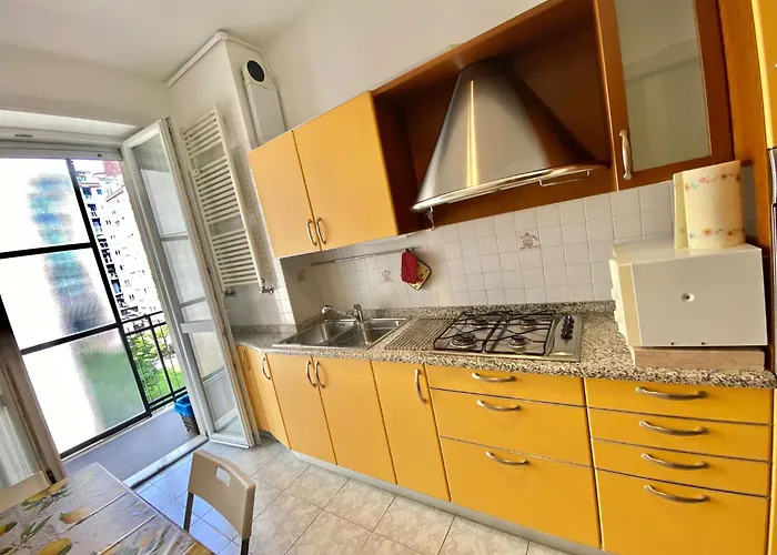 Beada Home, A Pochi Passi Dal Centro Storico E Da Navigli, Con Fermata Metropolitana Vicino Casa Apartament