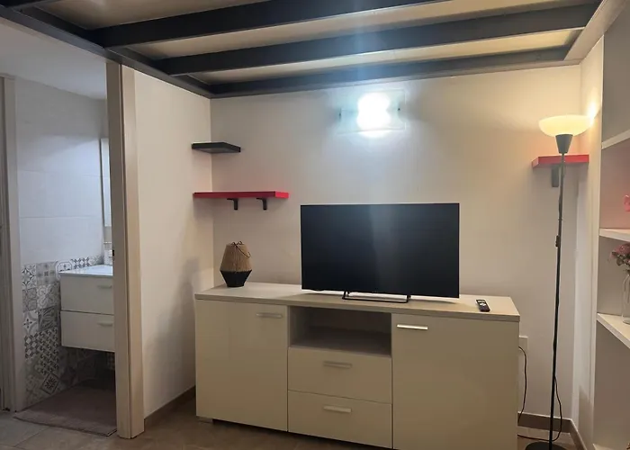 Reginamilanobnb In Porta Romana * Милан