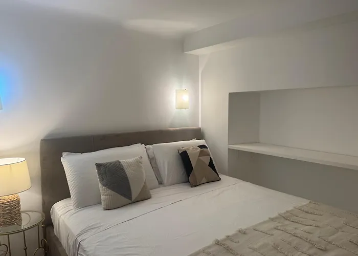 Reginamilanobnb In Porta Romana * Милан