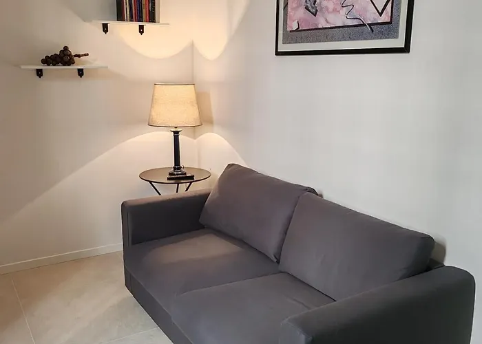 Apartment Secret Courtyard Milan