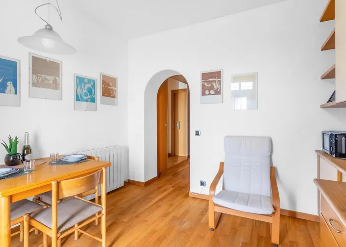 Apartment Ca2 - Loreto - Duomo- 10 Minutes From The Duomo - *