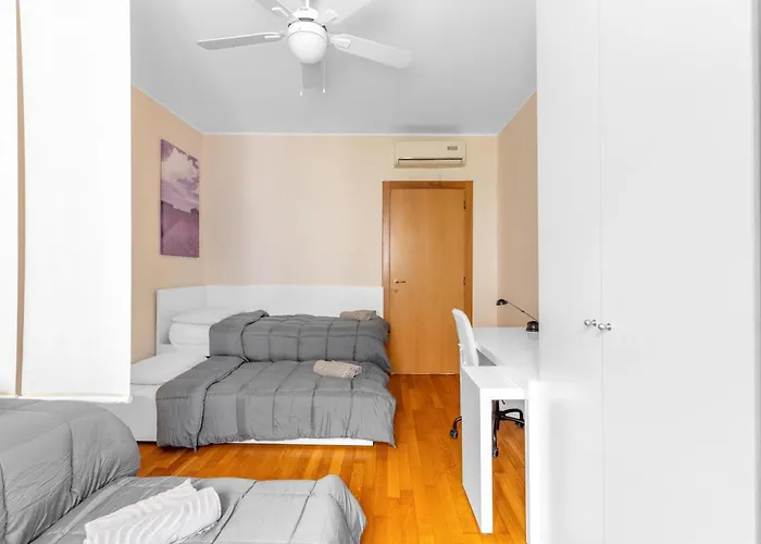 Ca2 - Loreto - Duomo- 10 Minutes From The Duomo - Apartmán *