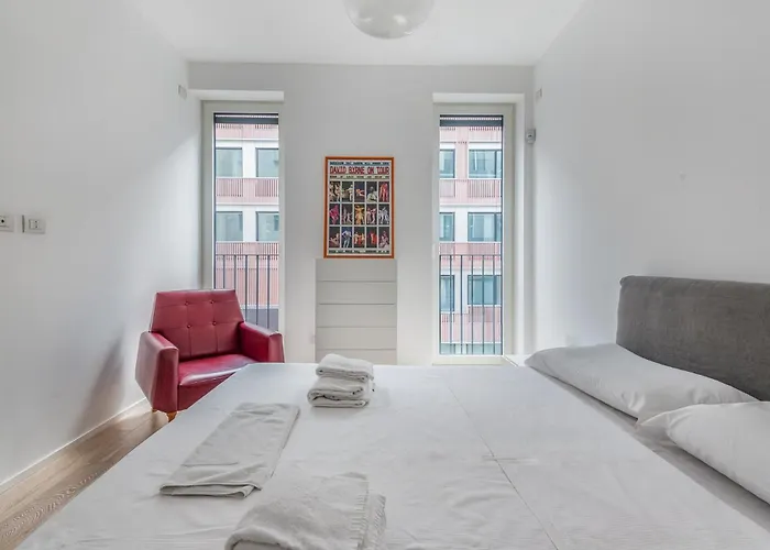 Duomo - Corso Italia 34 Bonsai 2 Pax Wi-fi *