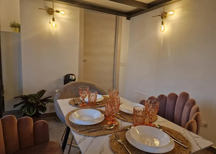 Апартаменты Reginamilanobnb In Porta Romana