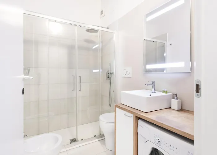 Easylife - - Balbo 10 - Bocconi *