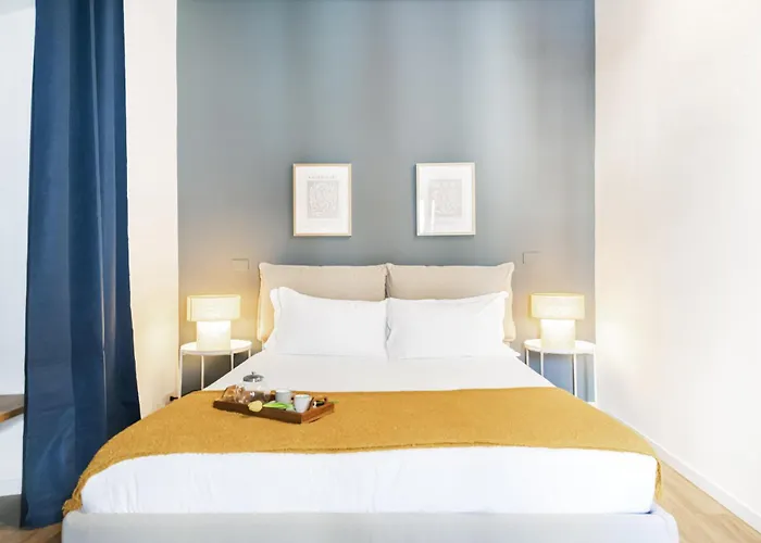 Easylife - - Balbo 10 - Bocconi *