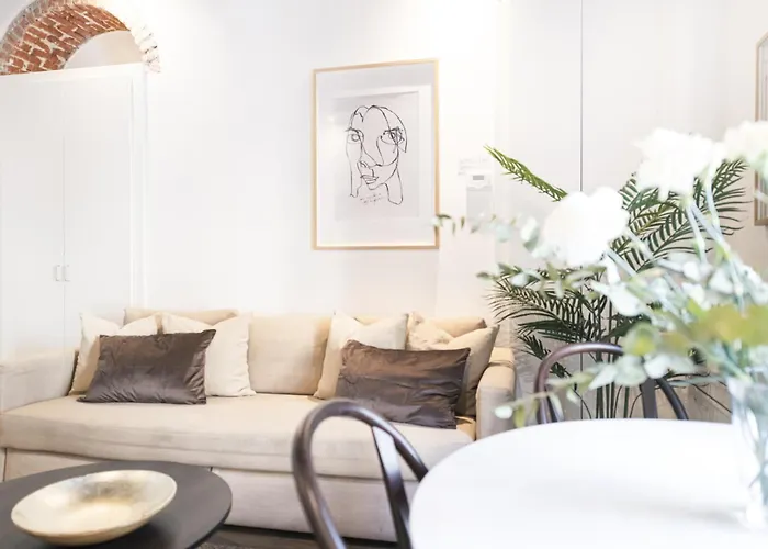 Easylife - - Balbo 10 - Bocconi Daire Milano