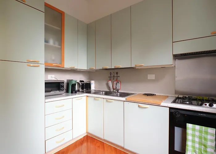 Sva18 - Fully Equipped Large Flat - S. Ambrogio * Mailand