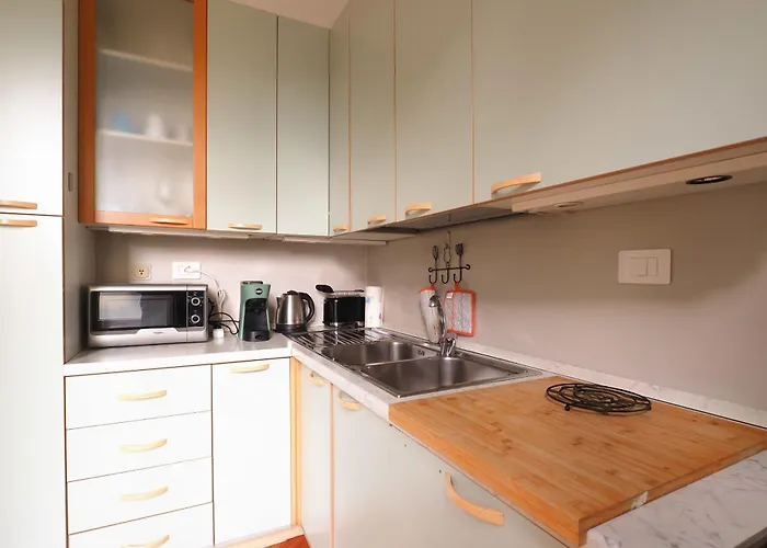 Apartment Sva18 - Fully Equipped Large Flat - S. Ambrogio