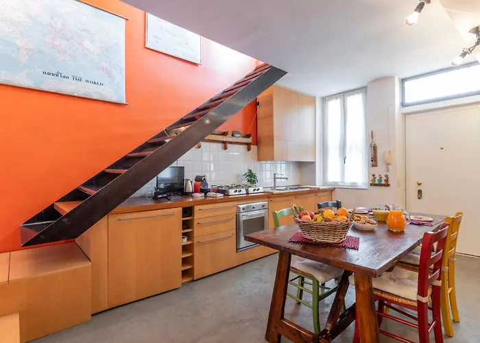 Paolo Sarpi, 36 - Inside