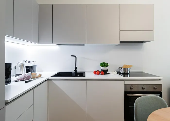 Italianway Comfort - Cialdini 85 * Milan