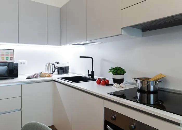 Italianway Comfort - Cialdini 85 * Milano