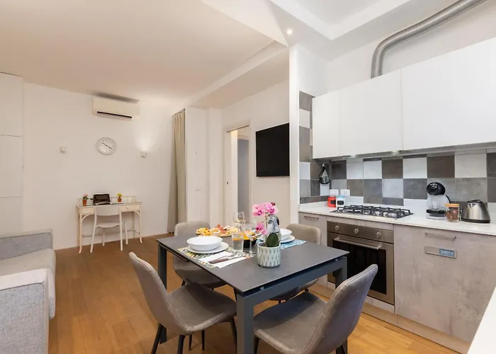 Luxury Melzo 8 - Porta Venezia Apartmán *
