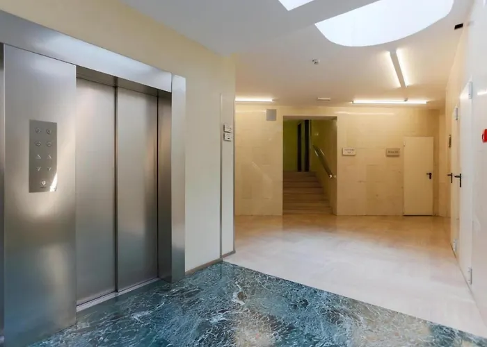 Luxury San Babila