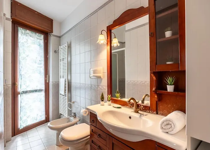 Brenta Fondazione Prada - Free Private Parking & Terrace Apartman Milánó