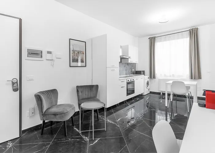 Ponale Foresteria Lombarda Hotel *