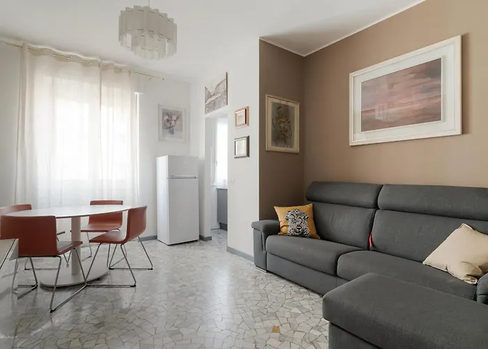 Apartment Guesthost - M1 Pasteur With Balcony