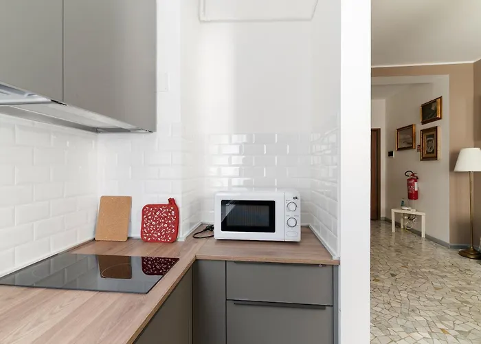 Apartment Guesthost - M1 Pasteur With Balcony *