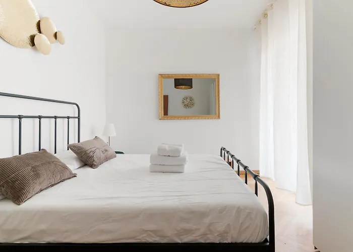 Apartment Guesthost - M1 Pasteur With Balcony *