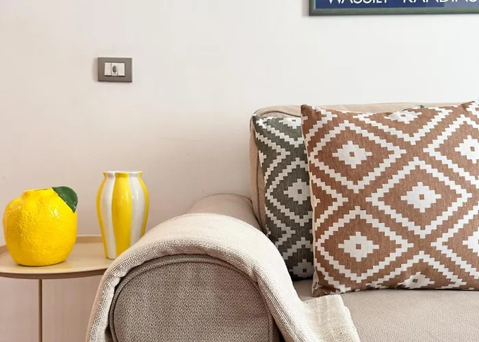 The Boutique - Repubblica - Station アパート *