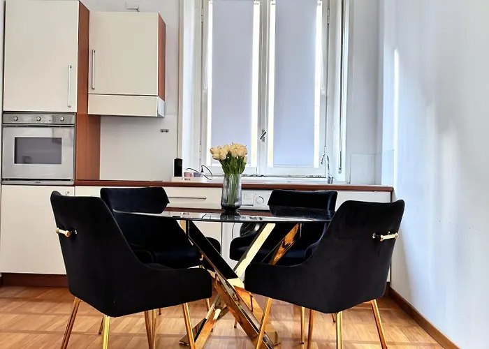 The Boutique - Repubblica - Station アパート *