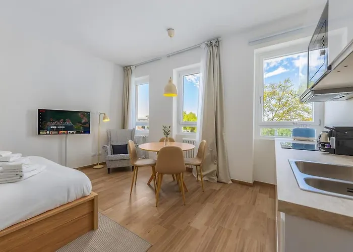 Navigli Nest - Metro & Navigli Nearby Apartmán *