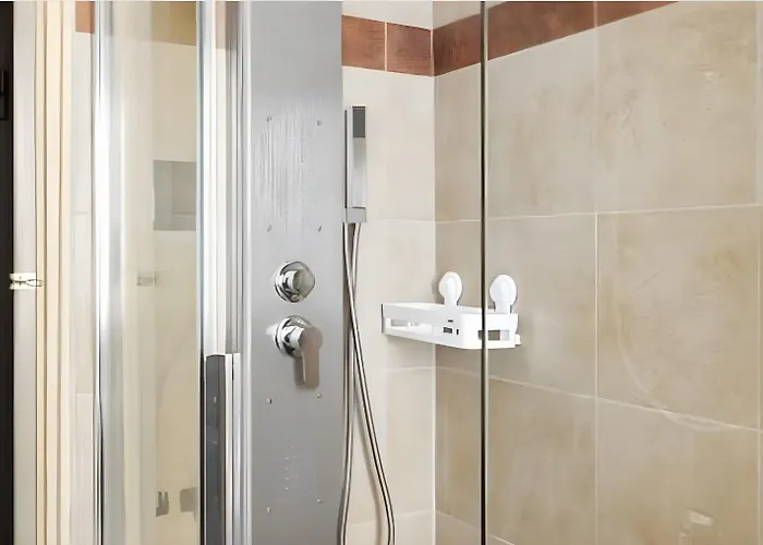 Lejlighed I-host - Della Torre 32 *