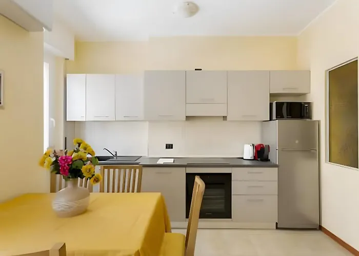 I-host - Della Torre 32