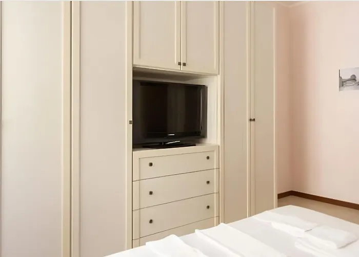 I-host - Della Torre 32 Lejlighed