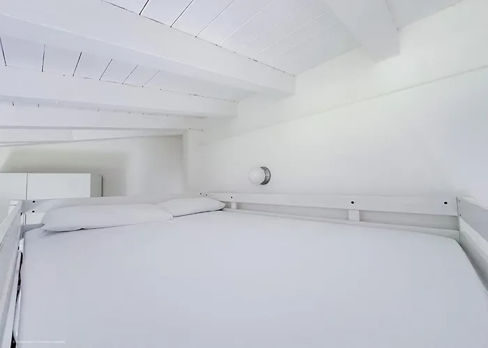 Corelli - Parking And Exclusive Garden Milan