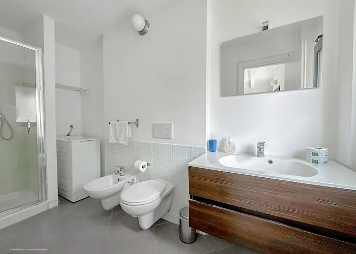 Villa Corelli - Parking And Exclusive Garden *