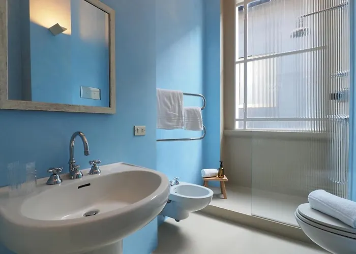 Contempora - Charming Liberty-style With Garden And Parking Near Life