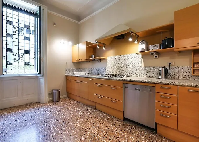 Villa Contempora - Charming Liberty-style With Garden And Parking Near Life Milano