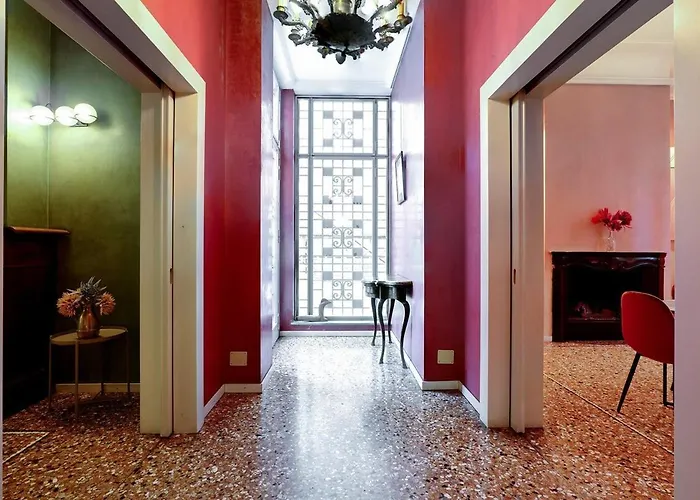 Contempora - Charming Liberty-style With Garden And Parking Near Life Mediolan