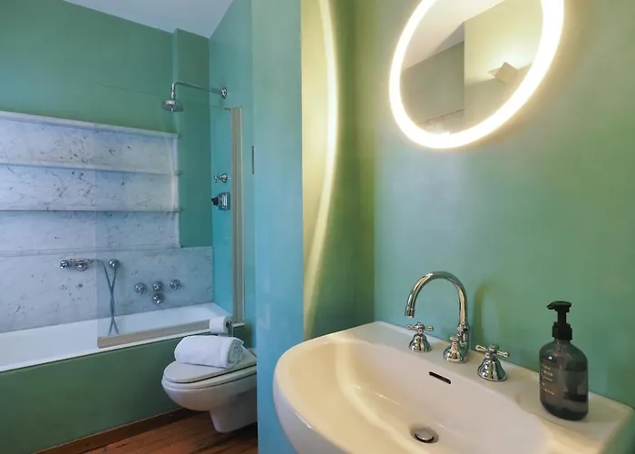 Contempora - Charming Liberty-style With Garden And Parking Near Life *