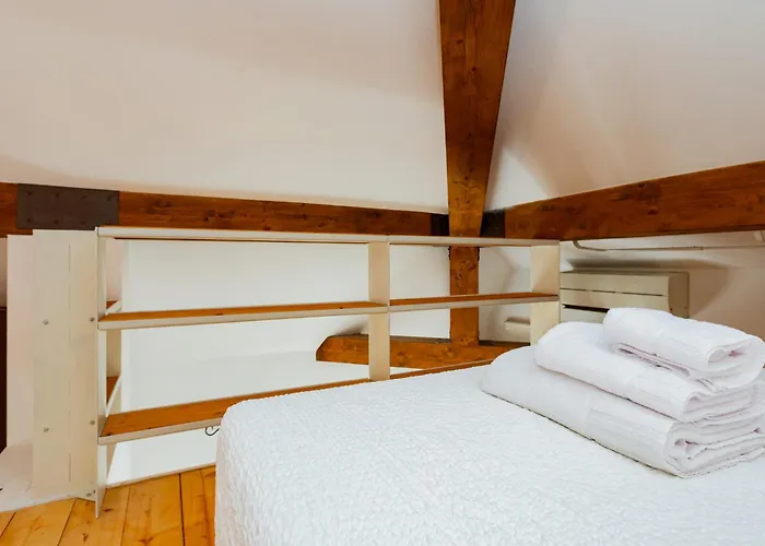 Ingegnoli1 Bright Floor By Hospity