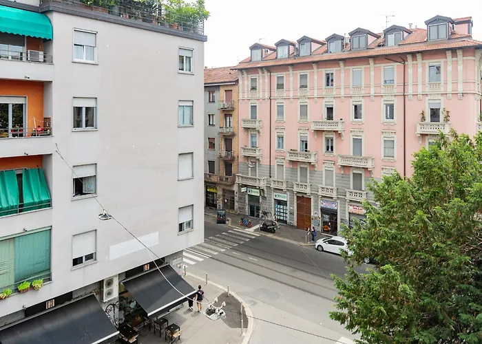 Ingegnoli1 Bright Floor By Hospity * Milán