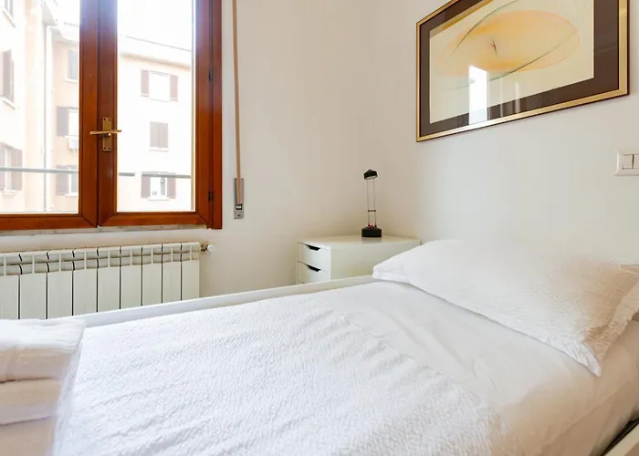 Ingegnoli1 Bright Floor By Hospity *