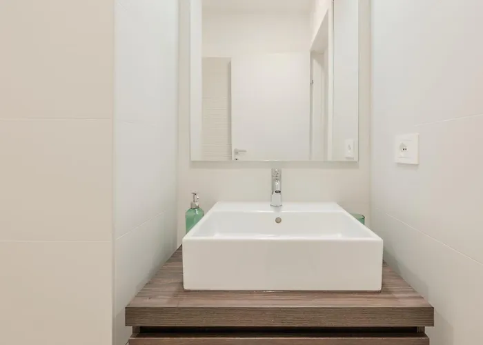 Easytopstay - Comfort Moderno A Apartment *