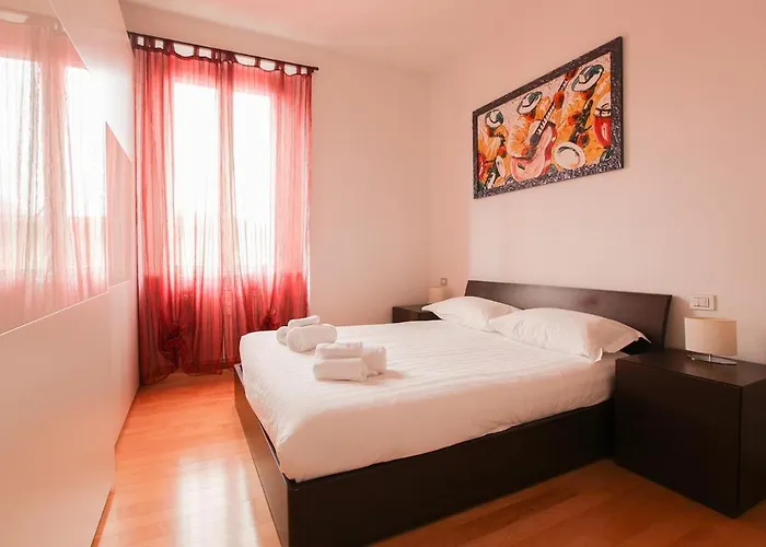 La Casa Di Moreno - Elegant In Corso Vercelli *