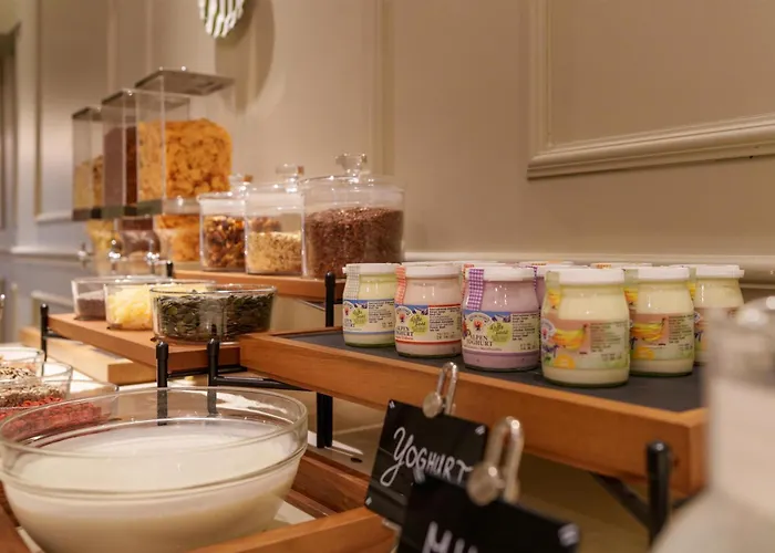 Worldhotel Casati 18 Отель