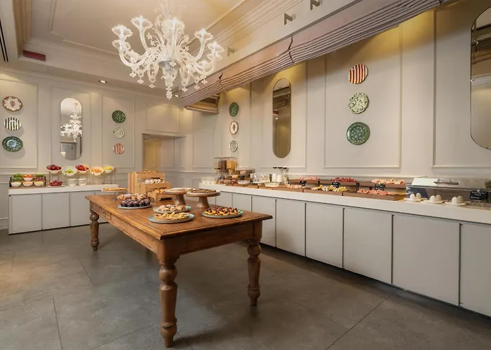 Worldhotel Casati 18 Отель