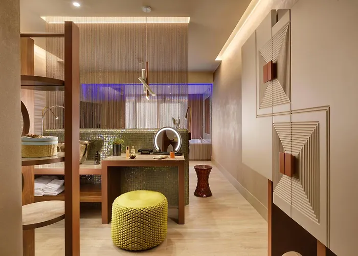 Milan Suite Hotel 4*