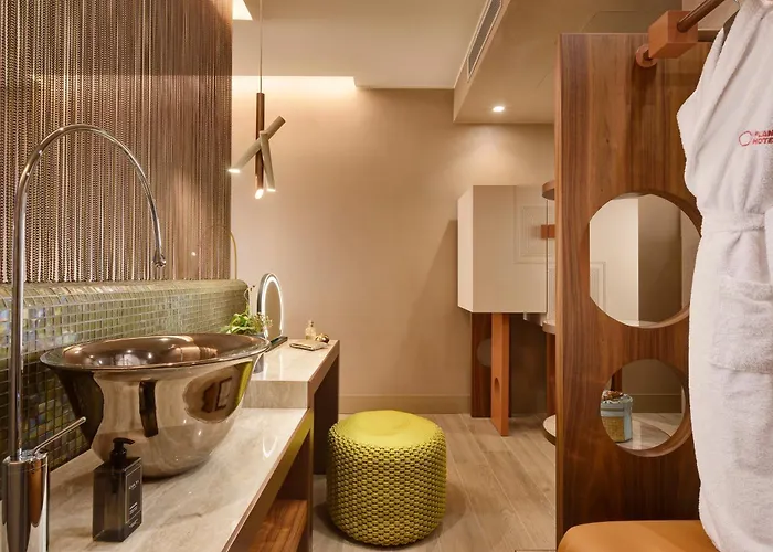 Milan Suite Hotel Отель